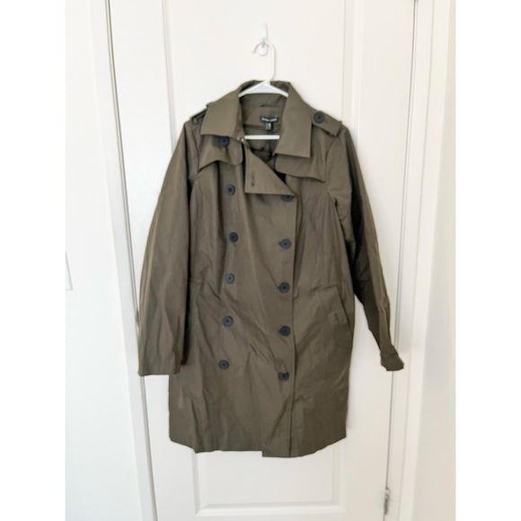 Universal Standard Dark Camo Green Trench Coat - Picture 4 of 6